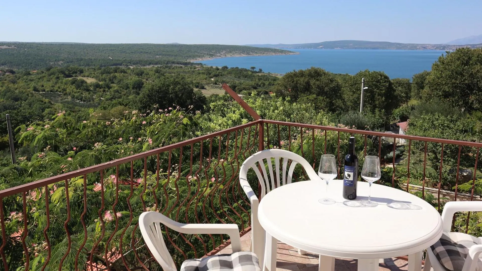 Apartment Apartman Denona Basic